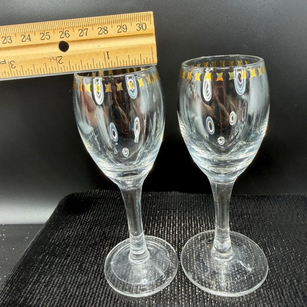 West Elm Gold‎ Star Wine Glasses Set of 2 Clear Stemmed Glassware Holiday Clear